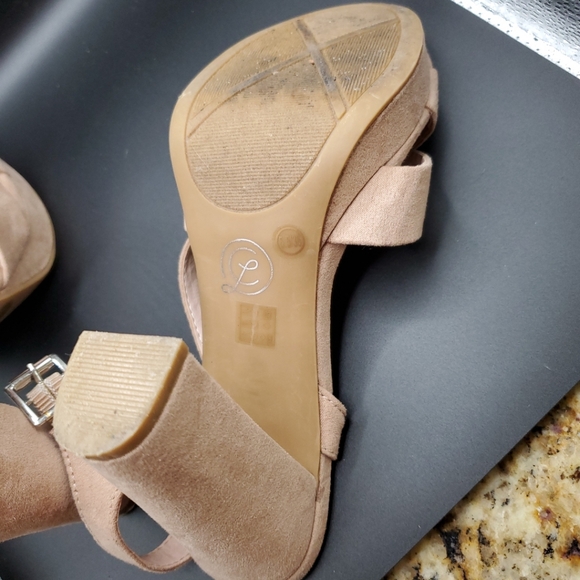 Chinese Laundry chunky platform heels - Picture 6 of 6